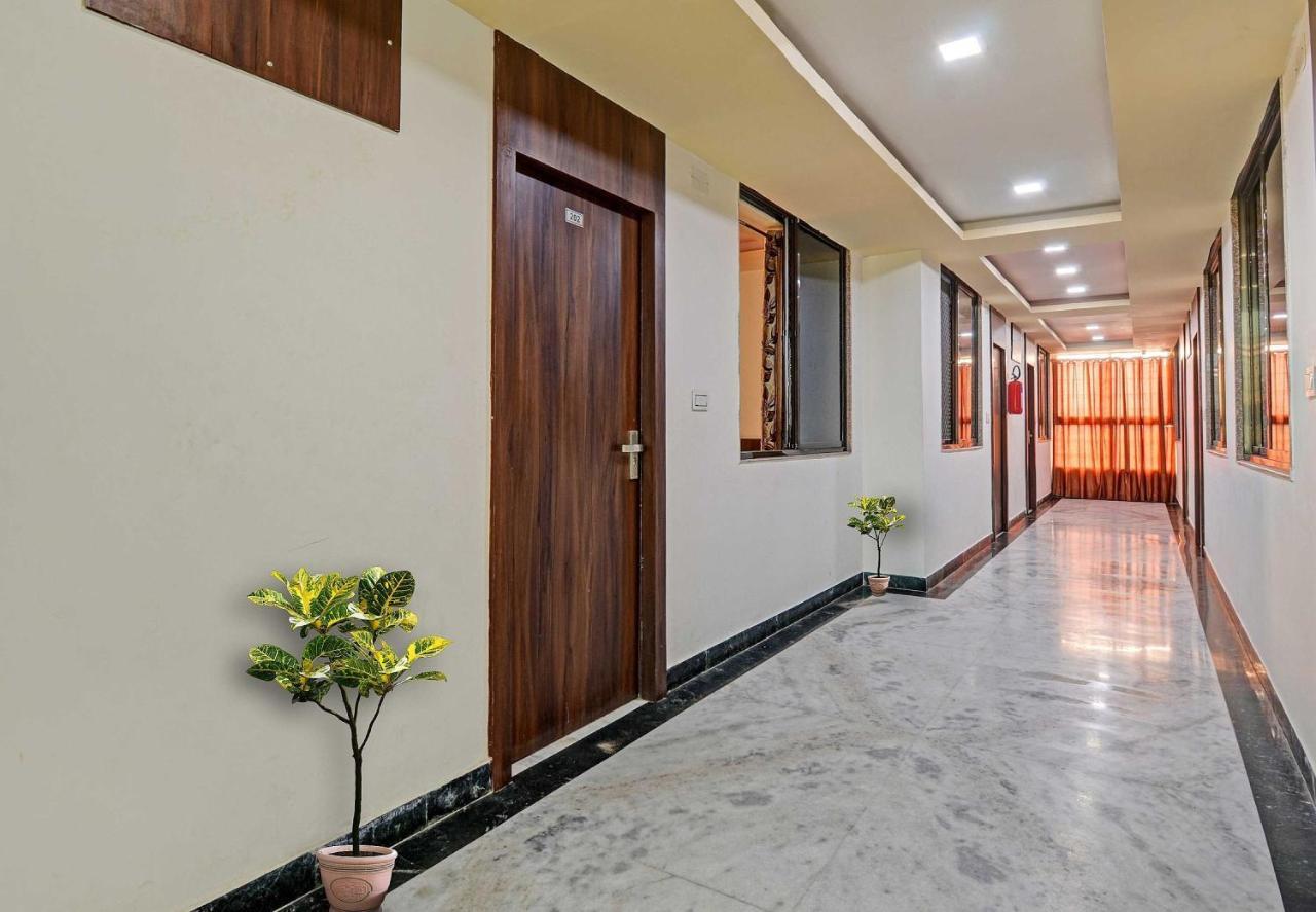 Hotel Collection O The Sunrise Udaipur Exterior foto