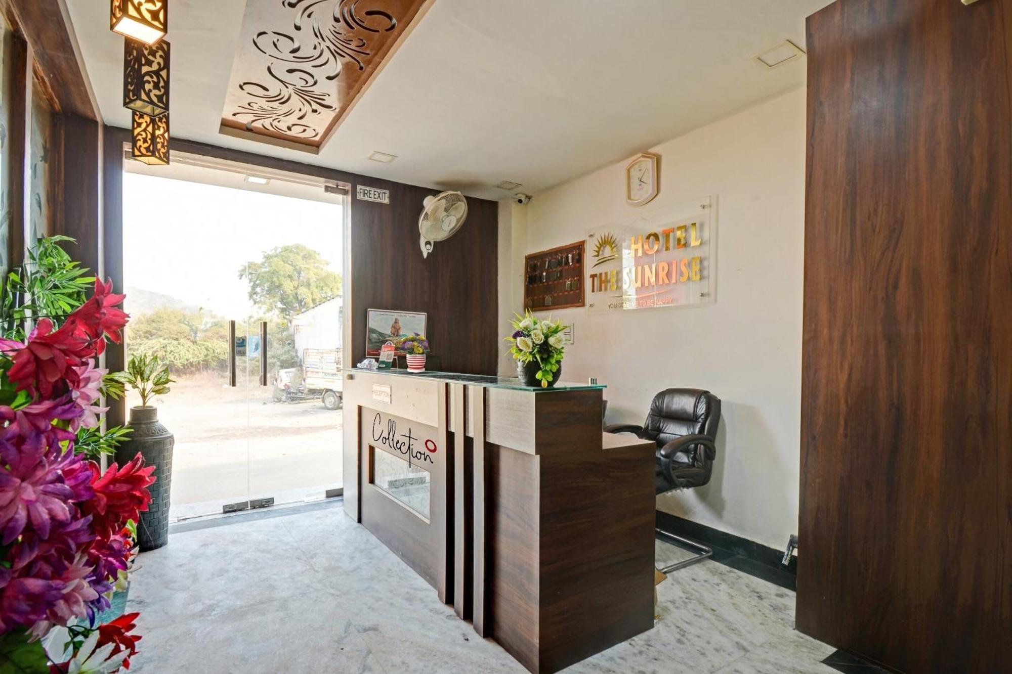 Hotel Collection O The Sunrise Udaipur Exterior foto