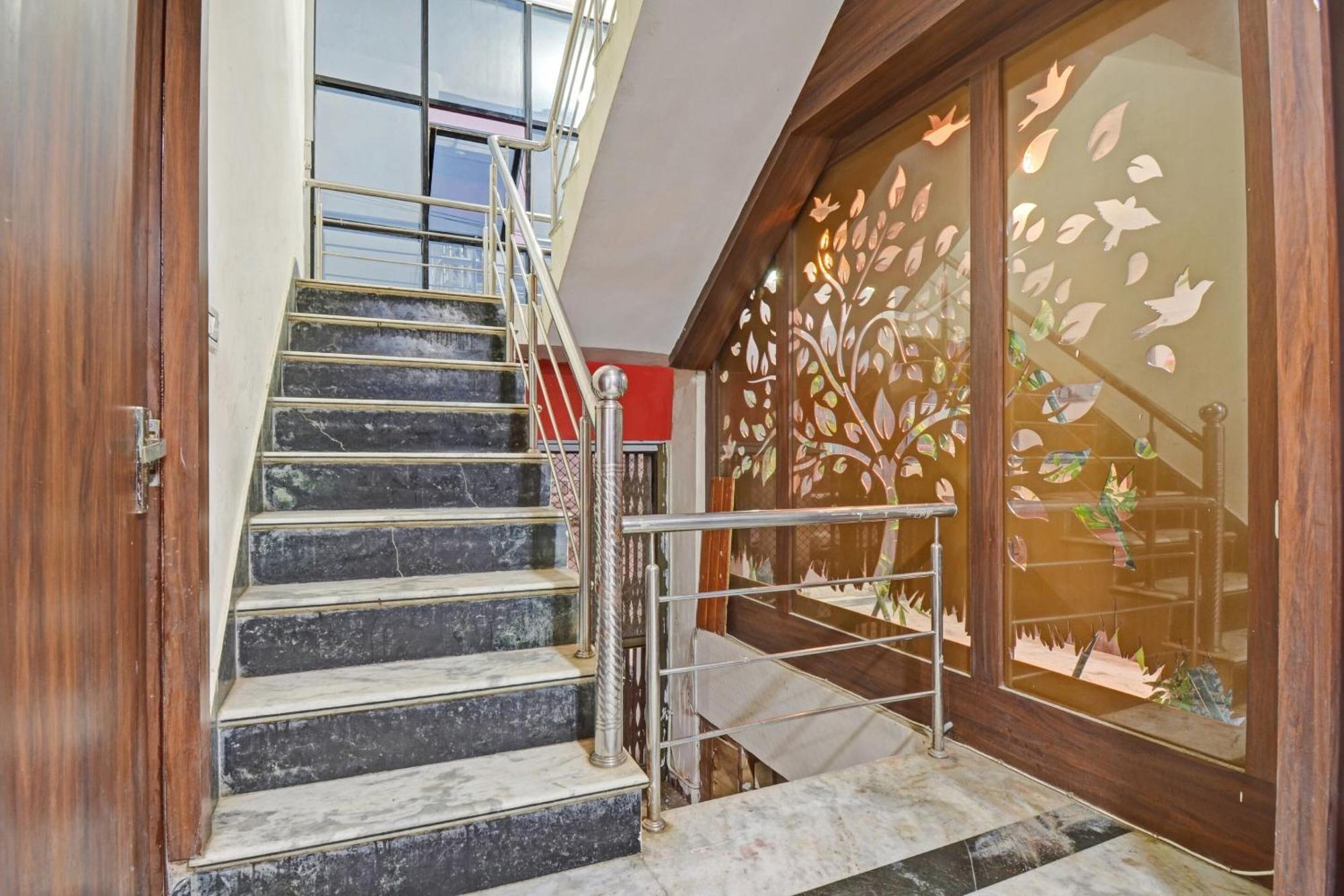 Hotel Collection O The Sunrise Udaipur Exterior foto